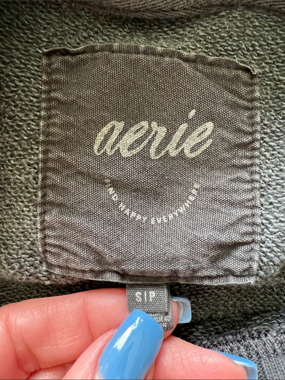 Aerie Women's Down-To-Earth Crew Sweatshirt in Smoked Gray Size Small - Picture 8 of 9